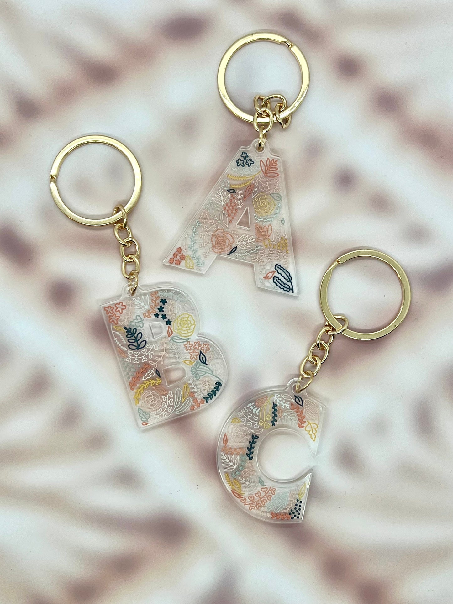 Acrylic Letter Keychain. Initial Keychain. 2 Inch Clear Acrylic Keychain. Personal Gift Accessoroy.