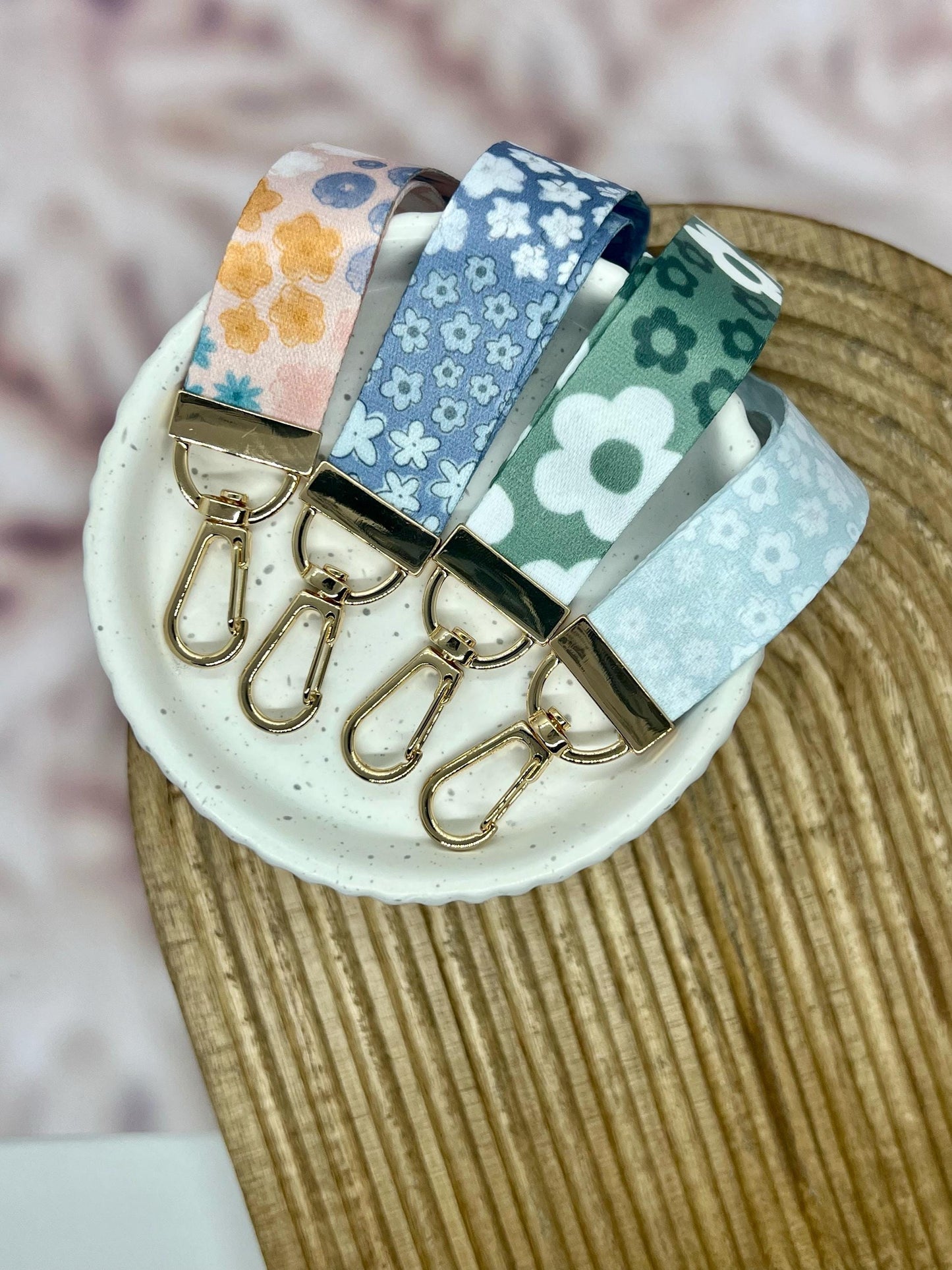 Floral Keychain Wristlet. Key Lanyard. Pink, Green, Purple, Blue, Mint Flowery Key Holder. Rose Gold Key Ring.